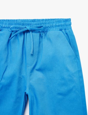 Beli Bağcıklı Cep Detaylı Gabardin Basic Şort