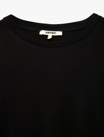 Pamuklu Kısa Kollu Bisiklet Yaka Oversize Basic Tişört