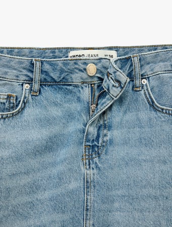 Dantel Detaylı Cepli Düğmeli Mini Denim Etek