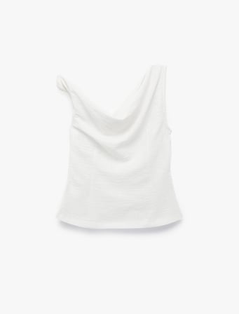 Keten Görünümlü Slim Fit Kolsuz Asimetrik Kesim Kayık Yaka Bluz