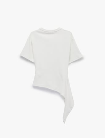 Modal Kumaş Slim Fit Bisiklet Yaka Kısa Kollu Asimetrik Tişört