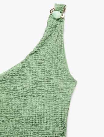 Slim Fit Yırtmaç Detaylı Aksesuarlı Asimetrik Yaka Tek Omuz Bürümcük Elbise
