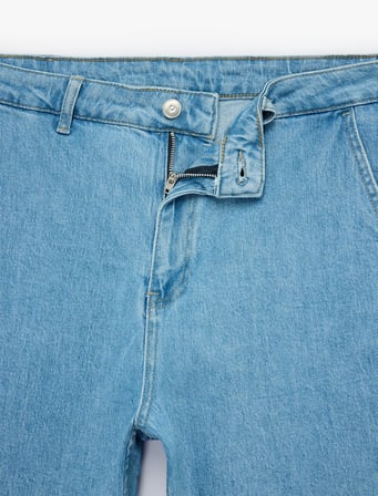 Pamuklu Cepli Normal Bel Straight Fit Bermuda Klasik Jean Şort