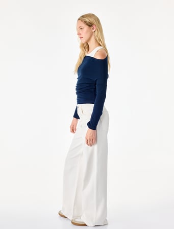 Slim Fit Asimetrik Yaka Katmanlı Uzun Kollu Tişört