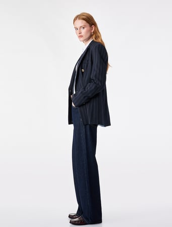 Kruvaze Yaka Uzun Kollu Düğmeli Çift Cepli Çizgili Oversize Blazer Ceket