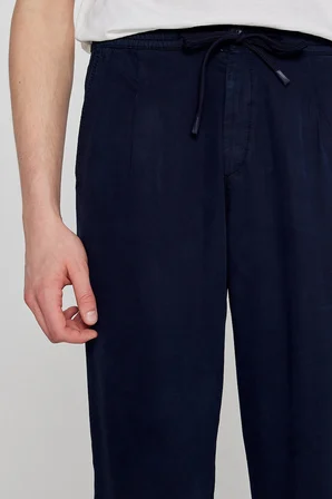 Regular Fit Normal Kesim Yumuşak Dokulu Siyah Pantolon