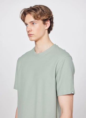 Wrangler Turkuaz Erkek Regular Fit T-Shirt W2610159306 Turkuaz T-Shirt