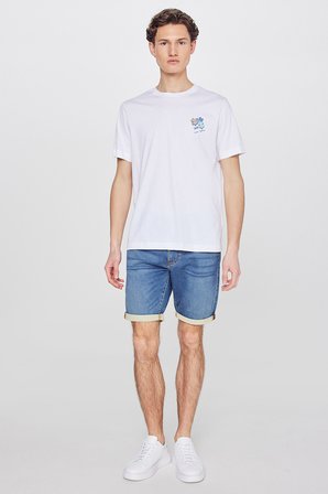 %100 Pamuk Regular Fit Normal Kesim Bisiklet Yaka Logo Detaylı Tişört