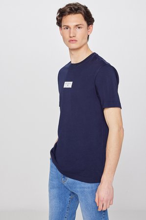 %100 Pamuk Nefes Alan Kumaş Regular Fit Logo Detaylı Tişört