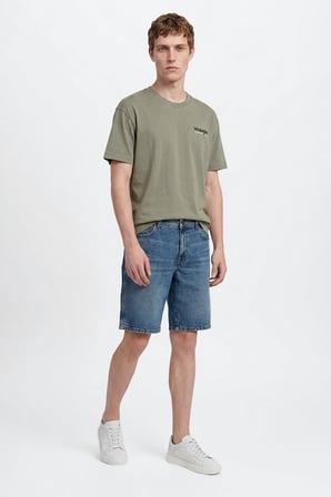 %100 Pamuk Relaxed Fit Rahat Kesim Bisiklet Yaka Logo Detaylı Tişört