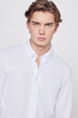 Pamuklu Slim Fit Dar Kesim Klasik Yaka Örme Gömlek