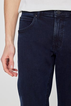 Daren Straight Fit Düz Kesim Normal Bel Pamuklu Esnek Siyah Jean Denim Pantolon
