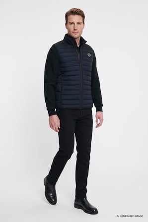 Regular Fit Normal Kesim Dik Yaka Cepli Şişme Yelek