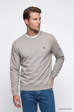 Pamuklu Regular Fit Normal Kesim Bisiklet Yaka Logo Detaylı Sweatshirt