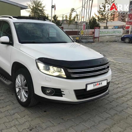 Volkswagen Tiguan 2012-2015 Yıl Aralığı Uyumlu Kaput Rüzgarlığı 3mm