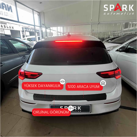 Volkswagen Golf 8 2021- Yılı ve Sonrası Uyumlu Arka Tampon Eşiği Mat