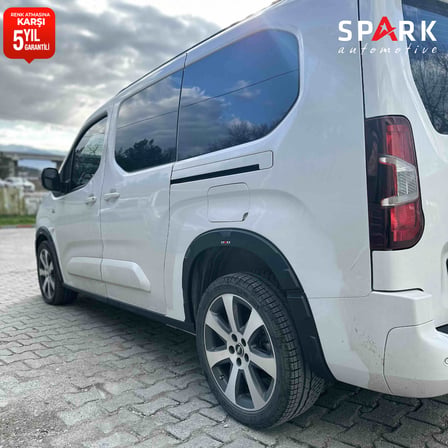 Opel Combo E 2018 Yılı Ve Sonrası 8 Prç. Çamurluk Dodik Set