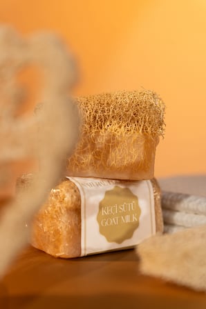 Volkan Ates Natural & Beauty Keçi Sütü Kabak Lifli Sabun 130 Gr