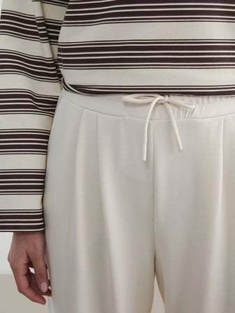 LCW Modest Bej Beli Lastikli Soft Touch Kadın Eşofman Altı