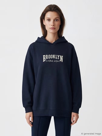 LCW Modest Lacivert Kapüşonlu Brooklyn Baskılı Kadın Sweatshirt Tunik