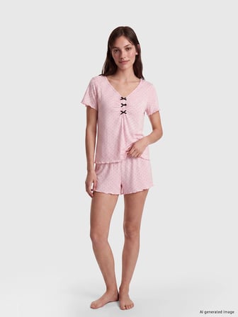 LCW DREAM Pembe V Yaka Puantiyeli Kadın Şortlu Pijama Takımı