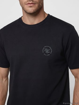 LCWAIKIKI Classic Siyah Standart Kalıp Nakışlı Erkek Tişört