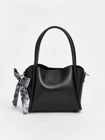 LCW ACCESSORIES Siyah Fular Aksesuarlı Deri Görünümlü Kadın Omuz Çantası