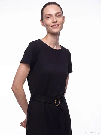 LCW Comfort Siyah Bisiklet Yaka Beli Kemerli Kloş Elbise