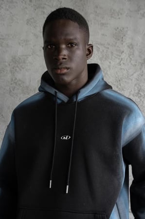 Erkek Hand Made Sprey Efektli Şardonlu Kapüşonlu Sweatshirt Siyah