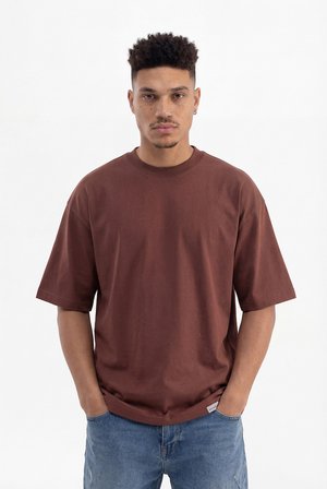 Erkek Basic Super Pamuklu Oversize Tişört Çikolata