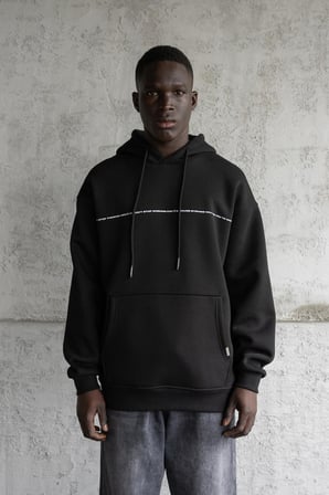 Erkek Patience Baskılı Kapüşonlu Sweatshirt Siyah