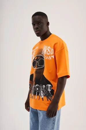 Erkek Rhinestone and Printed Oversize Tişört Elektrik-Turuncu