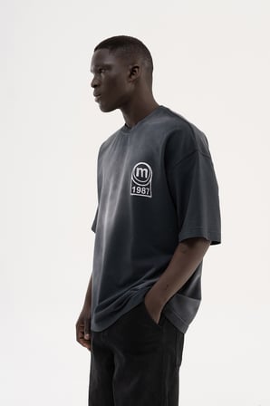 Erkek M Logo Baskılı Yıkamalı Oversize Tişört Siyah