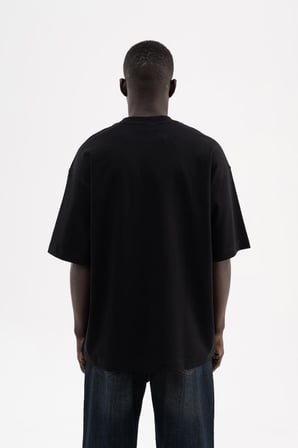 Erkek Minimal Baskılı İnterlok Oversize Tişört Siyah