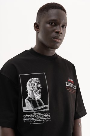 Erkek Epicurus Baskılı Oversize Tişört Siyah