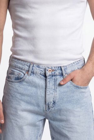 Erkek Boyfriend Yıkamalı Jean Şort Açık Mavi
