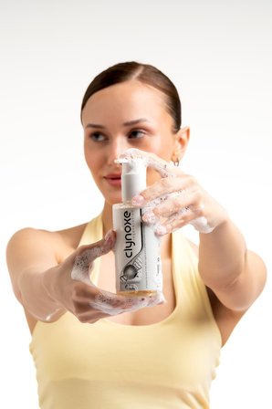 CLYNOXE FACİAL CLEANSİNG GEL,KIRIŞIKLIK KARŞITI NAZİK ARINDIRICI YÜZ TEMİZLEME JELİ 200 ML