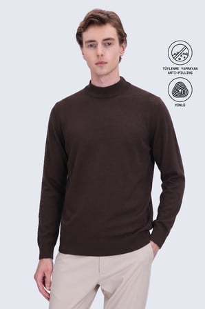 Kahverengi Regular Fit Yarım Balıkçı Yaka Yünlü Kazak | M