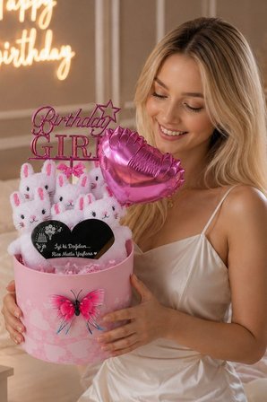 Doğum Günü Hediyesi Kalpli Aynalı Hediye Kutusu – Birthday Aksesuarlı Ayıcık Buketi | Sevgiliye, Kız Arkadaşa ve Kıza Özel Hediye