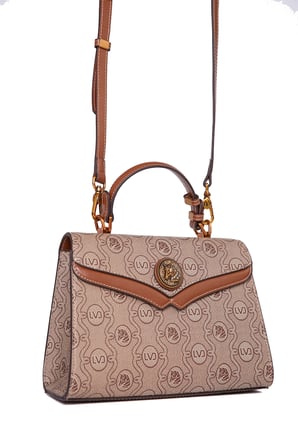 Monogram Baskılı Logo Detaylı Uzun Askılı Orta Boy Kadın El Çantası Camel