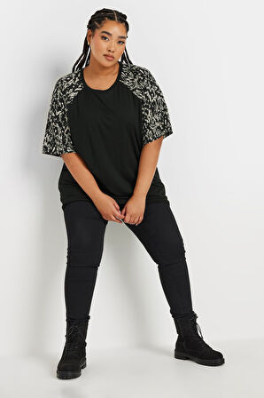 Büyük Beden Kısa Kollu Bisiklet Yaka Baskılı T-shirt 303734