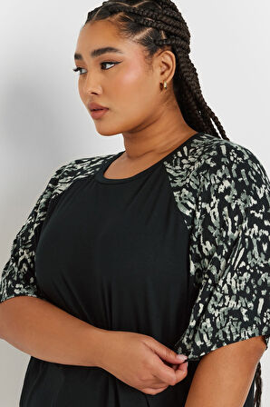 Büyük Beden Kısa Kollu Bisiklet Yaka Baskılı T-shirt 303734