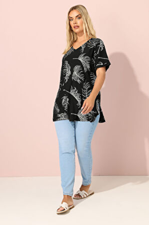 Büyük Beden Kısa Kollu Bisiklet Yaka Baskılı Yırtmaçlı Uzun T-shirt 303780