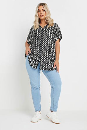 Büyük Beden Kısa Kollu Desenli Gömlek 303962