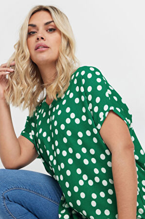 Büyük Beden V Yaka Kısa Kollu Puantiyeli T-shirt 303956