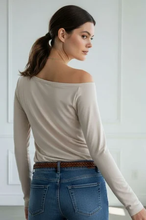 Siyah Beyaz Çizgili Kadın Düşük Omuz Kayık Yaka Rahat Kesim Uzun Kollu T-Shirt