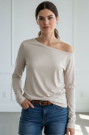 Siyah Beyaz Çizgili Kadın Düşük Omuz Kayık Yaka Rahat Kesim Uzun Kollu T-Shirt