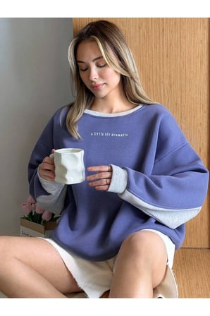 Kadın Rahat Kesim İçi Şardonlu Oversize Slogan Baskılı Sweatshirt