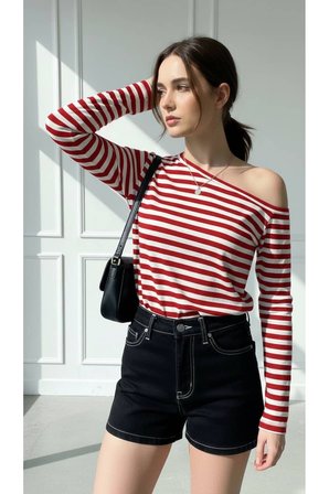 Siyah Beyaz Çizgili Kadın Düşük Omuz Kayık Yaka Rahat Kesim Uzun Kollu T-Shirt