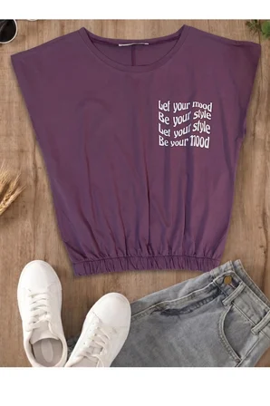 Lastik Detaylı Slogan Baskılı Kolsuz Tişört